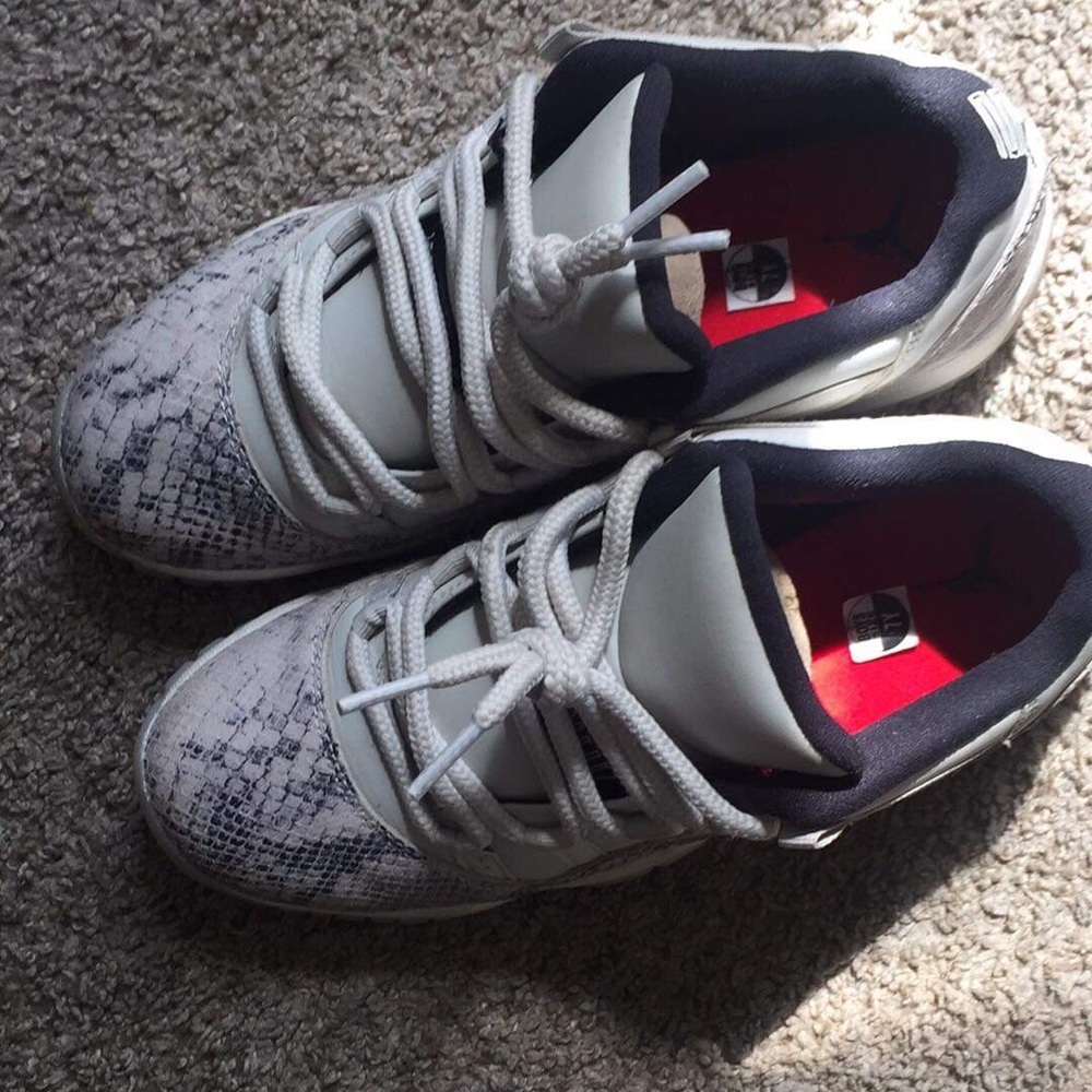 Jordan 11a